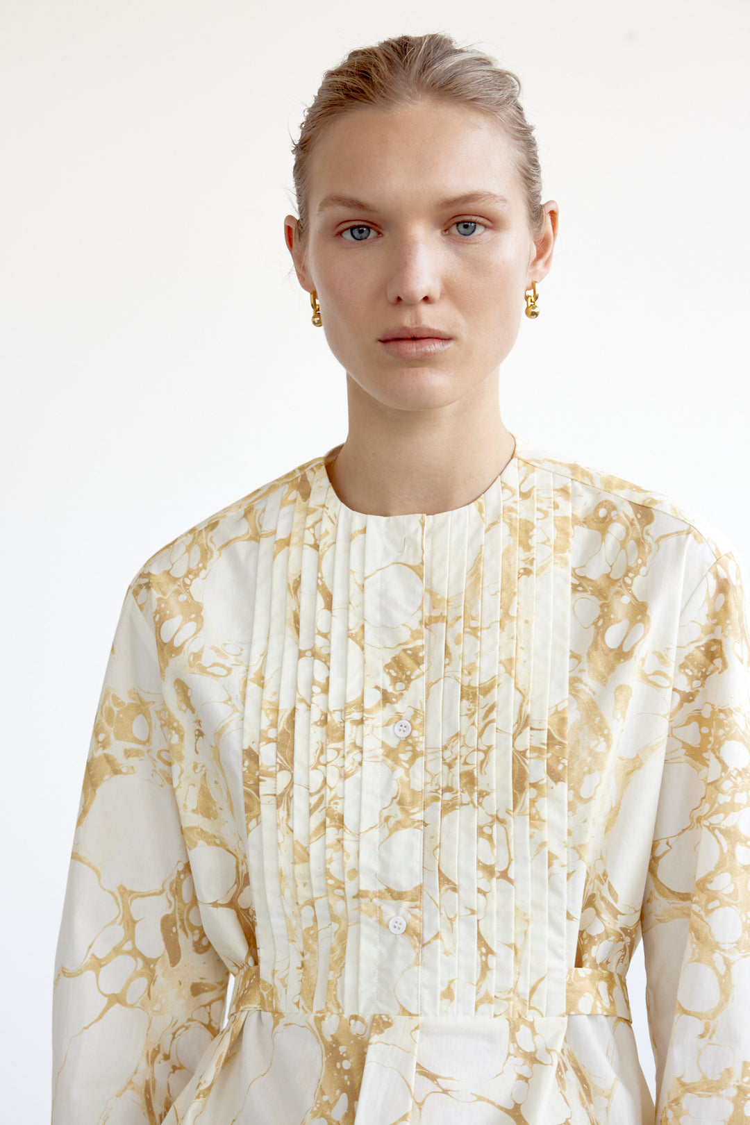  Public Figure | Foemina | Becca Shirt - Cellular Print Gold